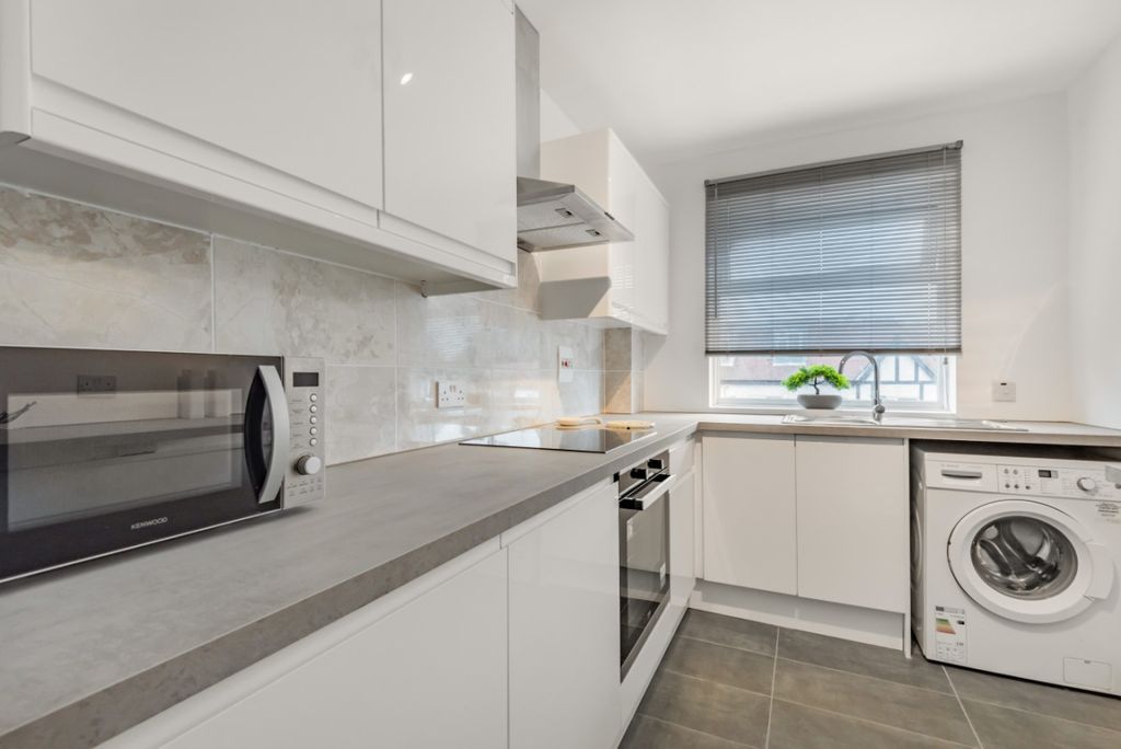 Property photo 3 of 6 651696 (3)