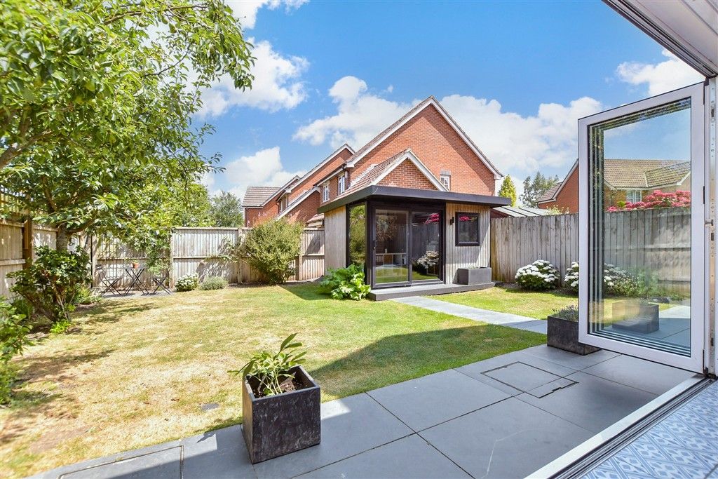 Property photo 2 of 20 External Lifestyle Photograph