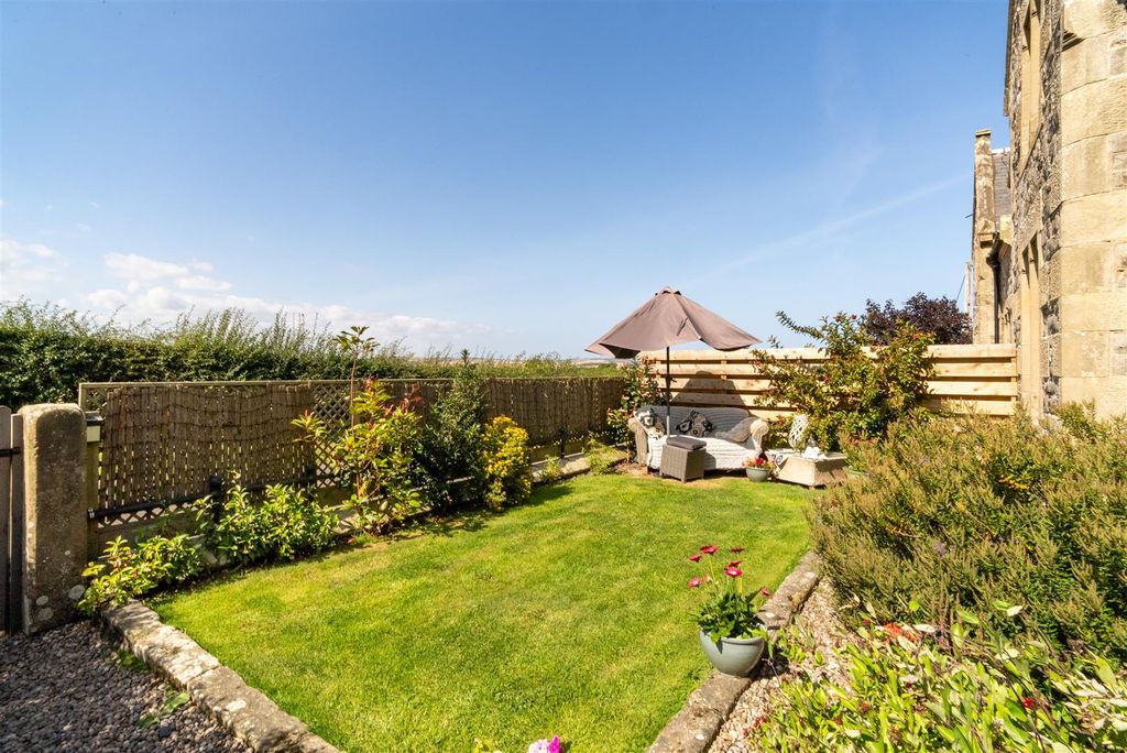Property photo 2 of 27 Hollybank-05.Jpg