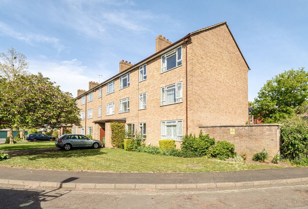 Property photo 1 of 9 1442739-1-69F2298...