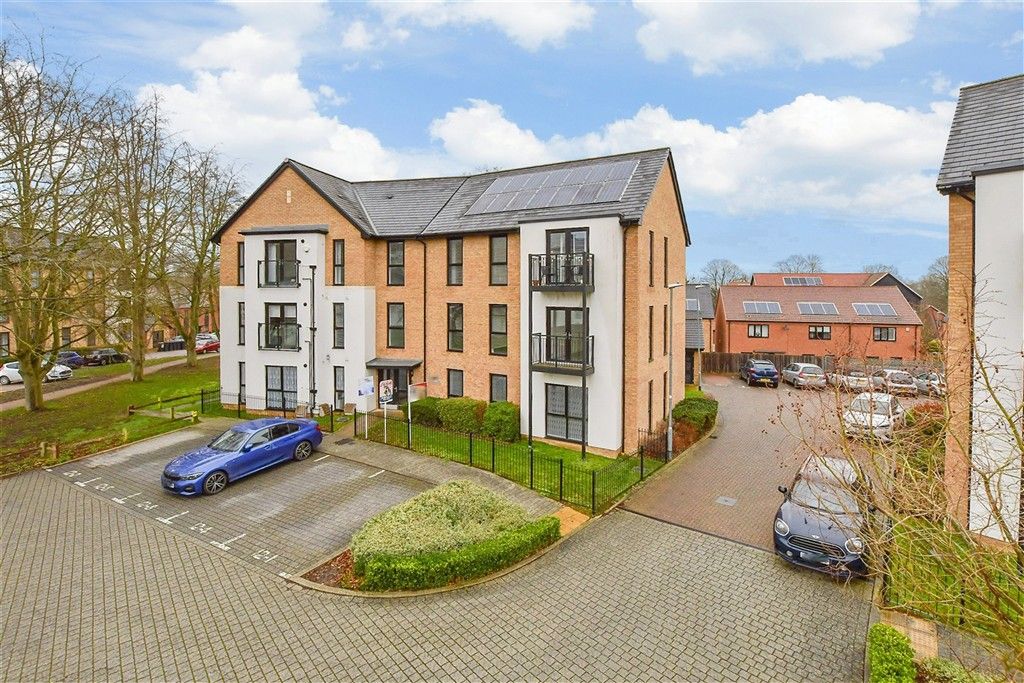 Property photo 2 of 16 Front.