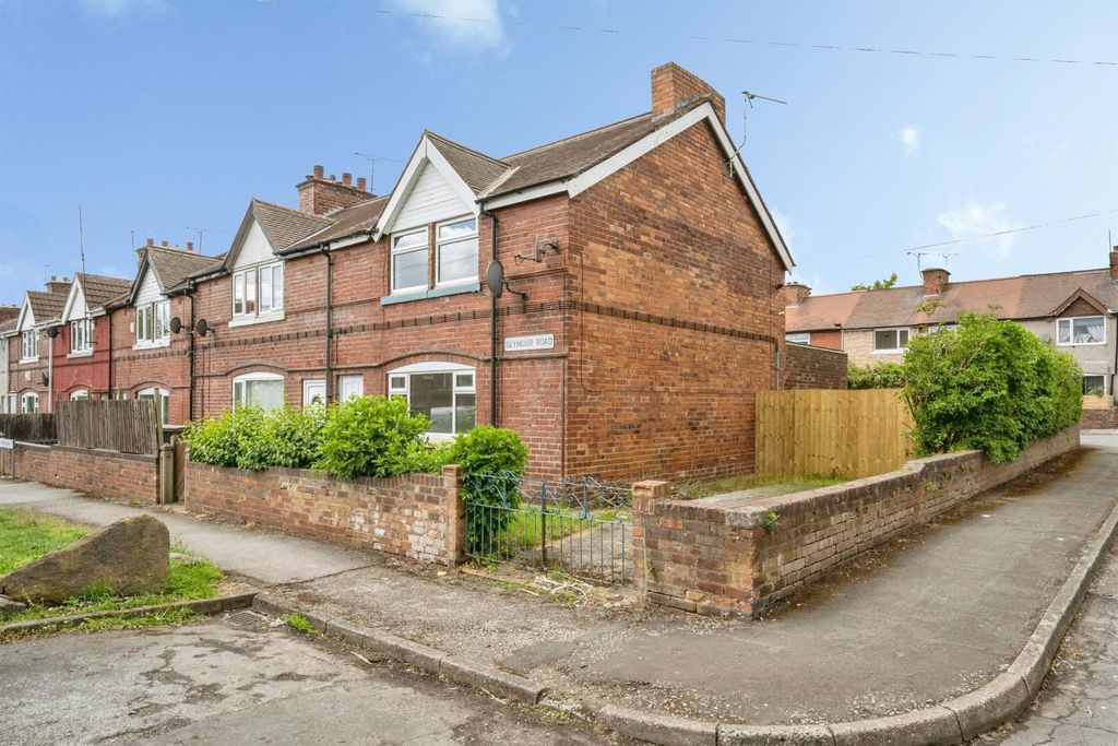 Property photo 1 of 12