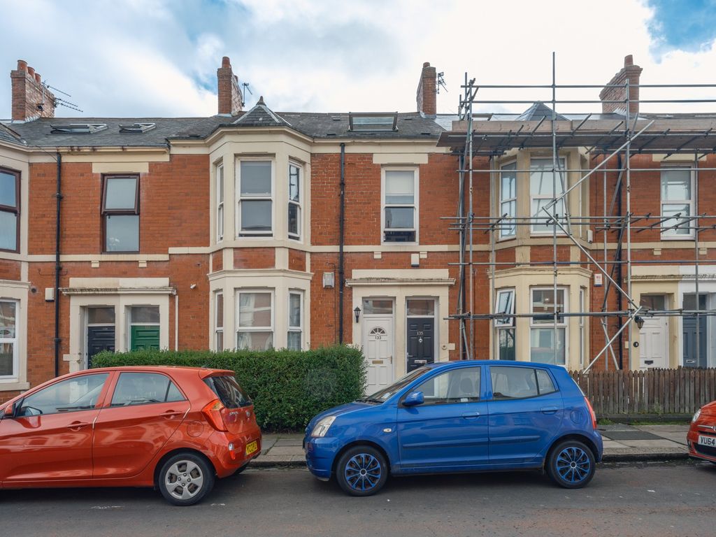 Property photo 2 of 11 4597431