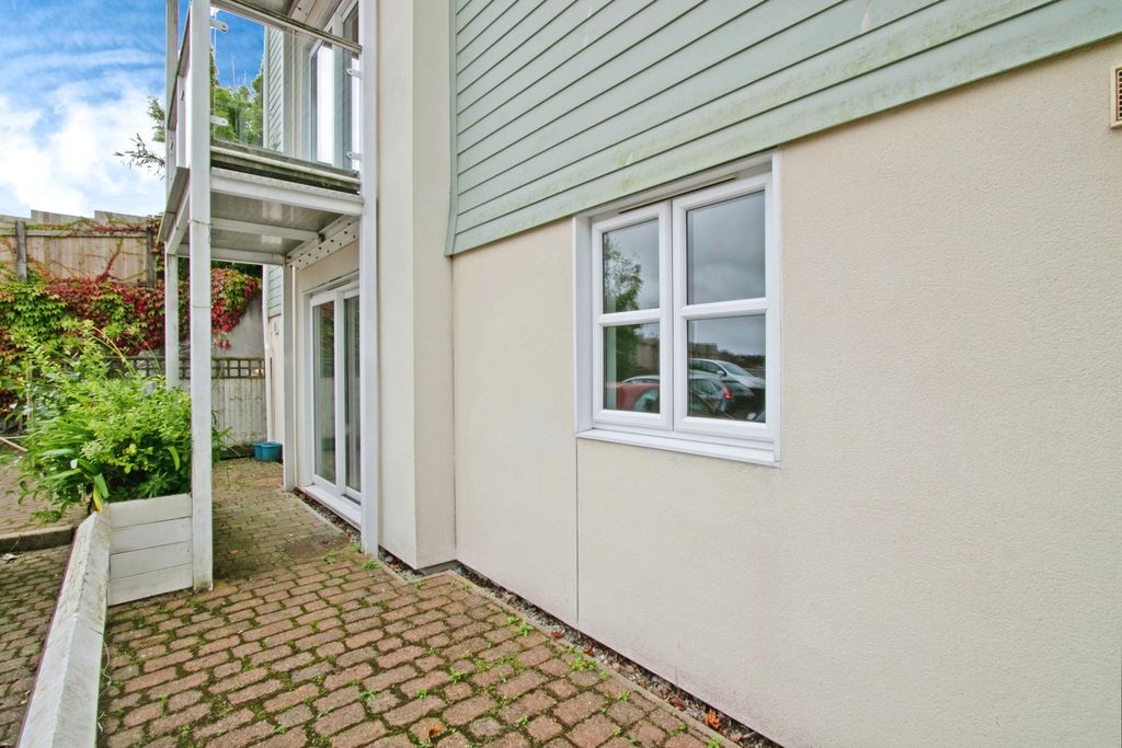 Property photo 1 of 17 Photography