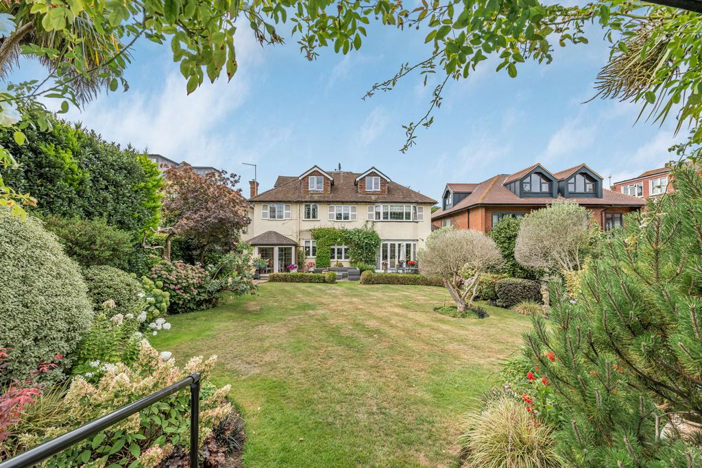 Property photo 1 of 15