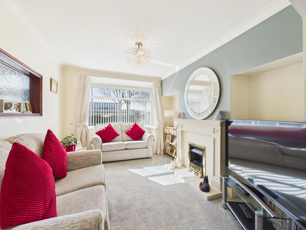 Property photo 3 of 12 5007086