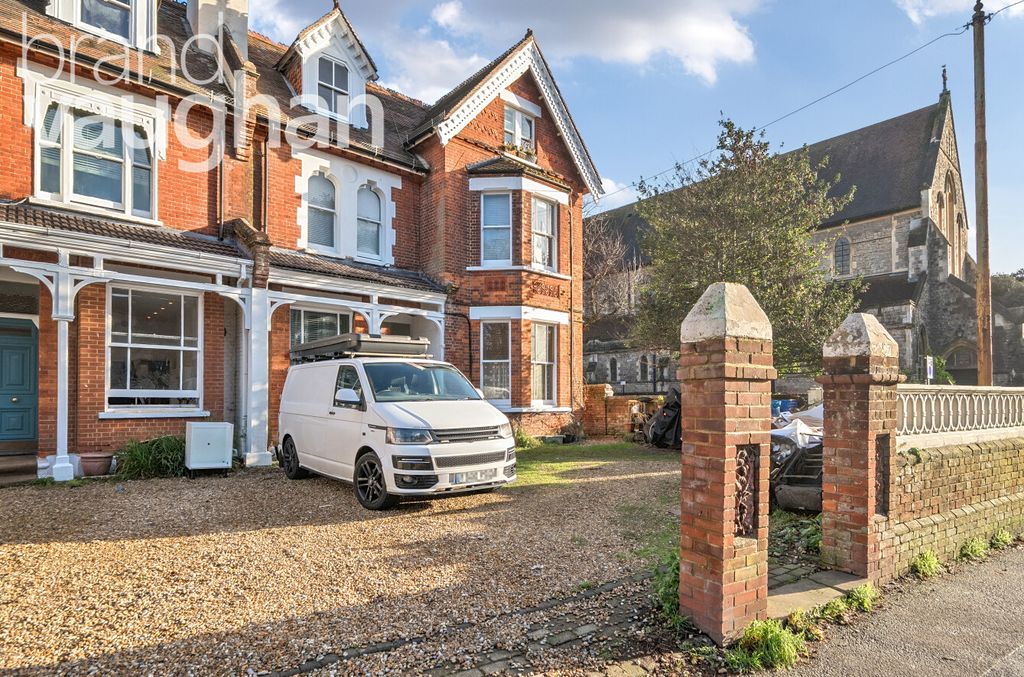 Property photo 1 of 6 Ca314720-18Ec-406...