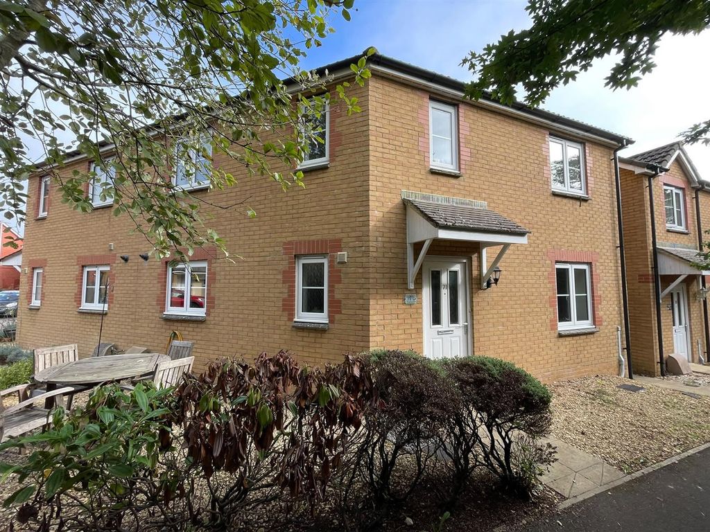 Property photo 1 of 11