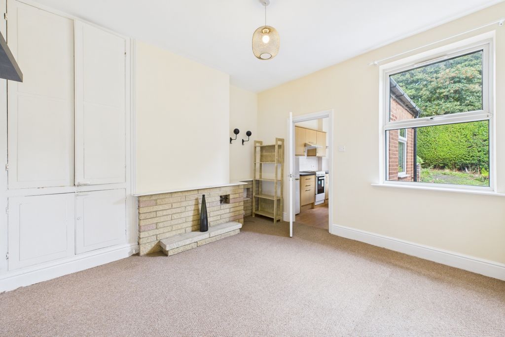 Property photo 2 of 16 Dining Room