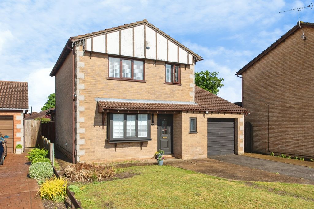Property photo 1 of 17 Pbox-Img.Jpg
