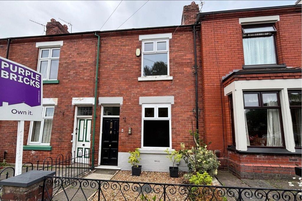 Property photo 1 of 17