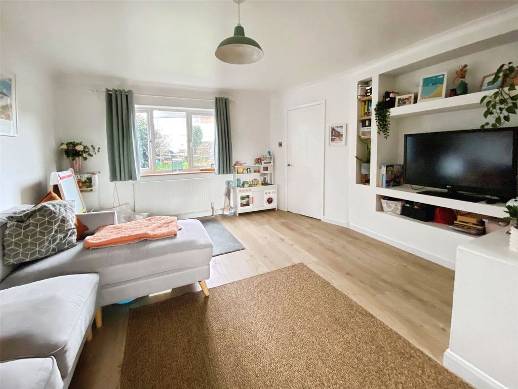 Property photo 3 of 26 Picture No. 02