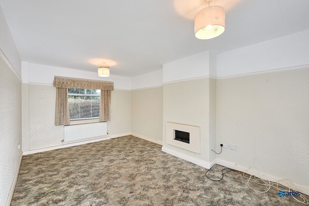 Property photo 3 of 15 Living Room