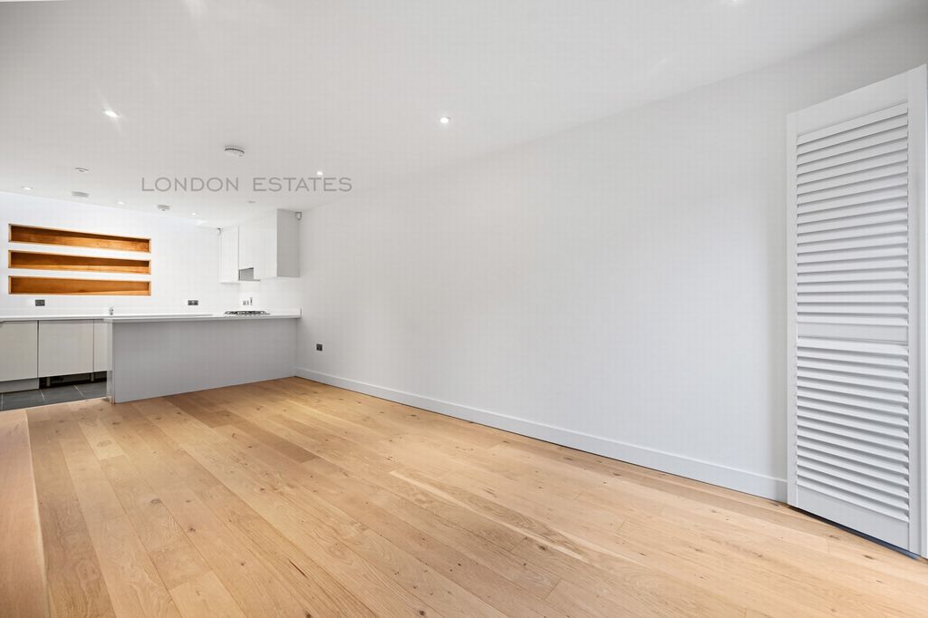 Property photo 2 of 17 Photo 10