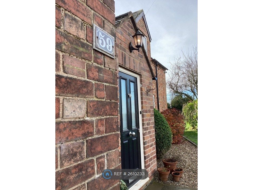 Property photo 2 of 35