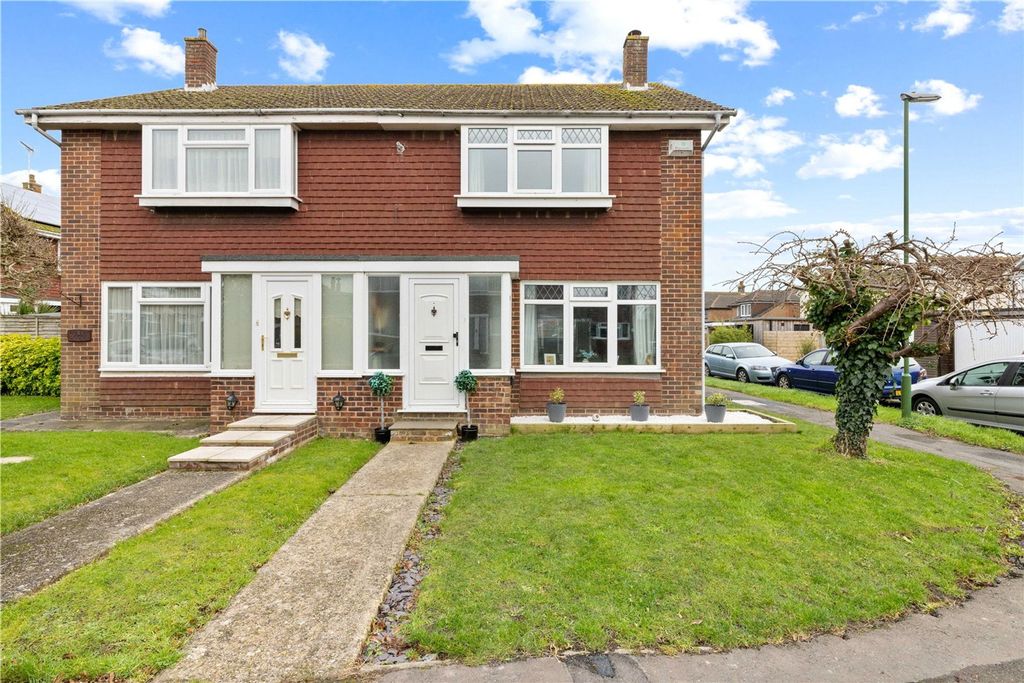 Property photo 1 of 18 Front