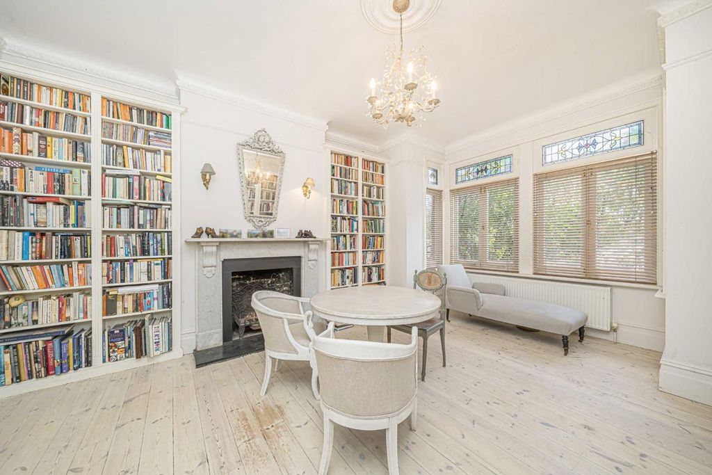 Property photo 2 of 5