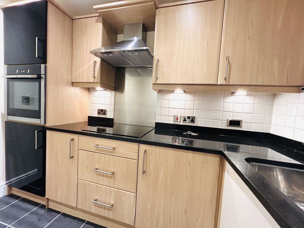 Property photo 2 of 12 Img_0994