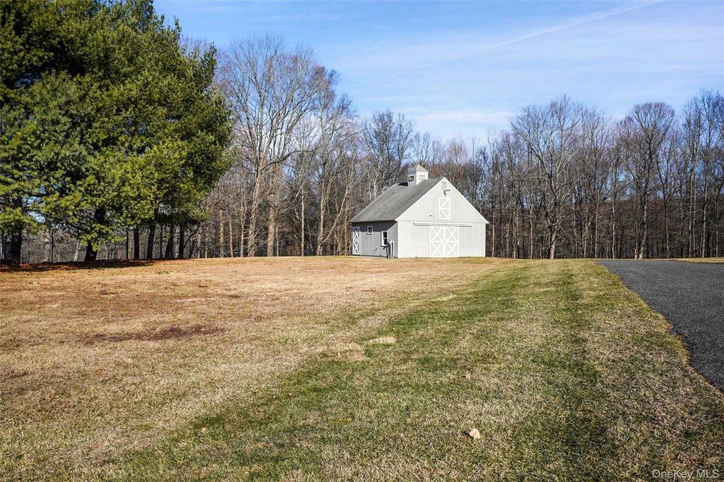 Property photo 3 of 9 <Alttext/>