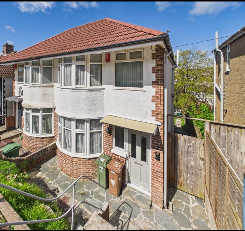 Property photo 1 of 44