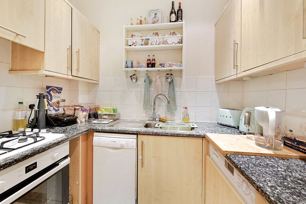 Property photo 3 of 7