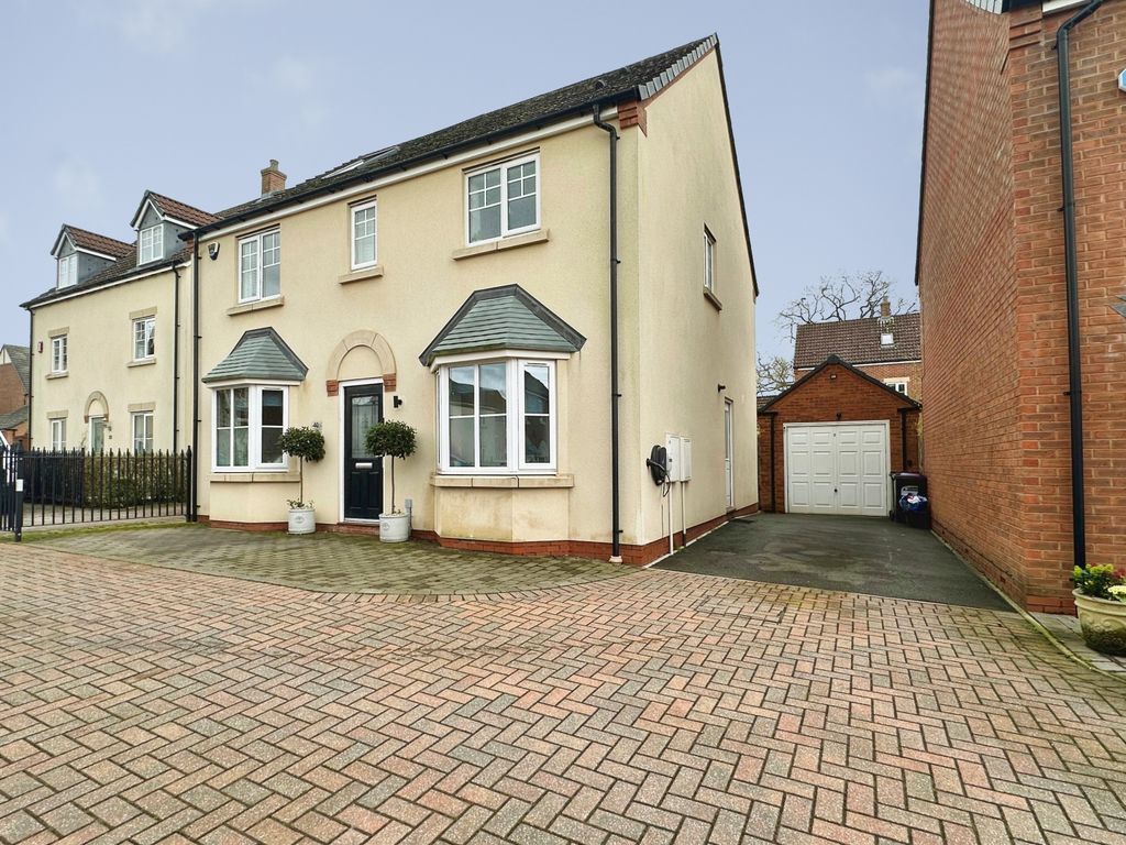 Property photo 1 of 29 Front