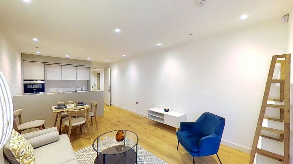 Property photo 2 of 21 Photo 2