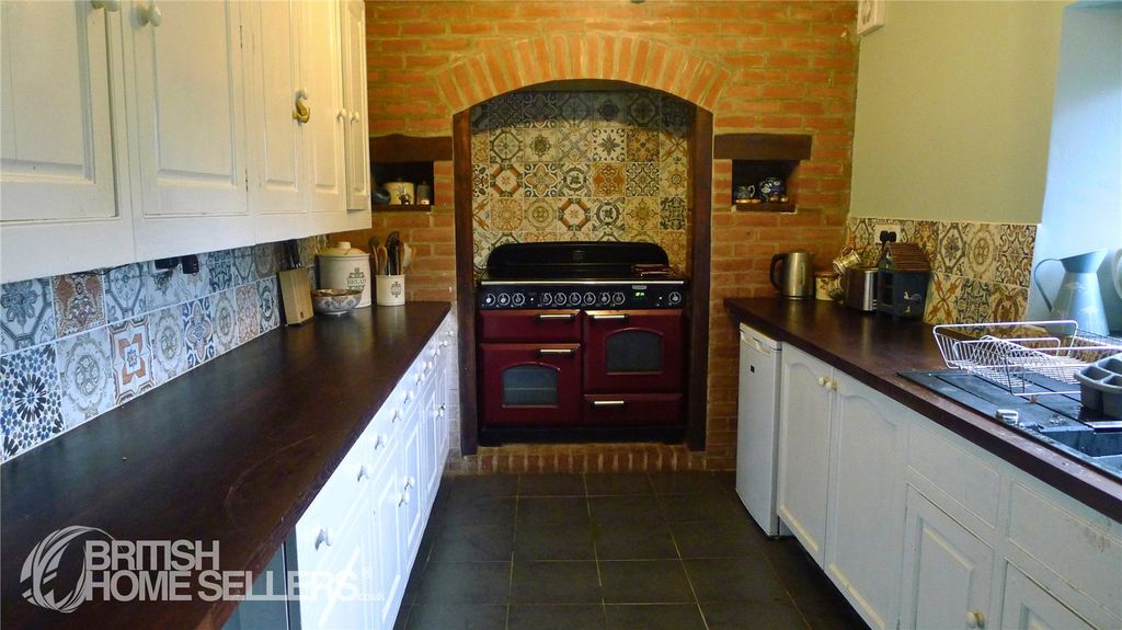 Property photo 3 of 24 Picture No. 04