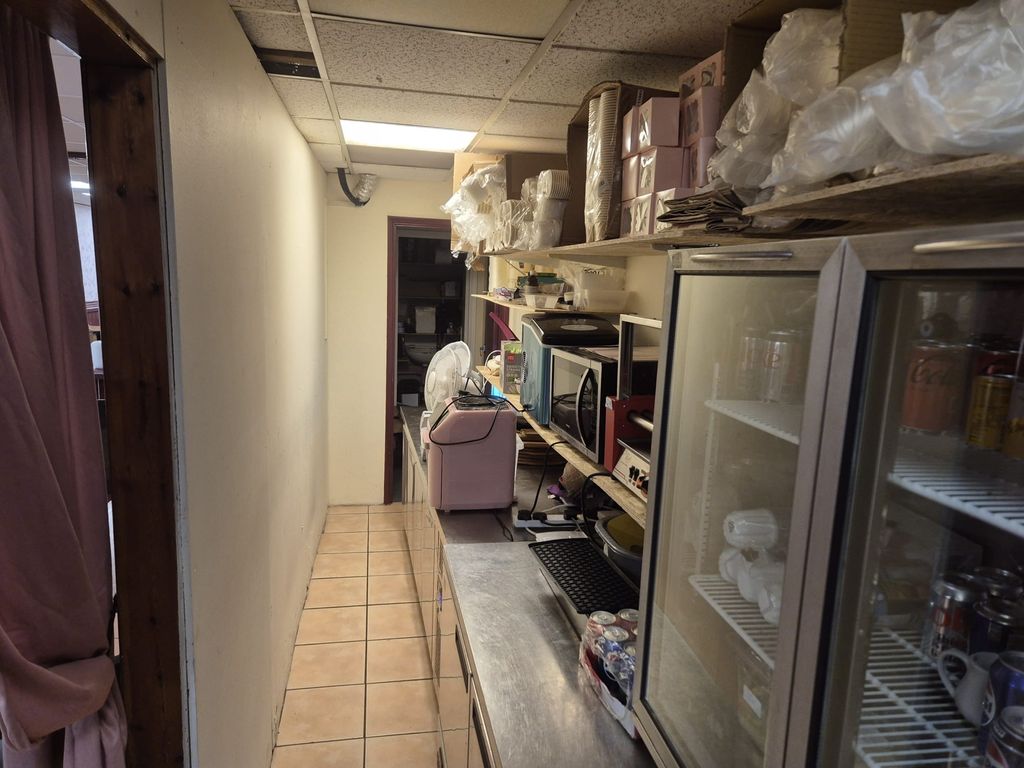 Property photo 2 of 3