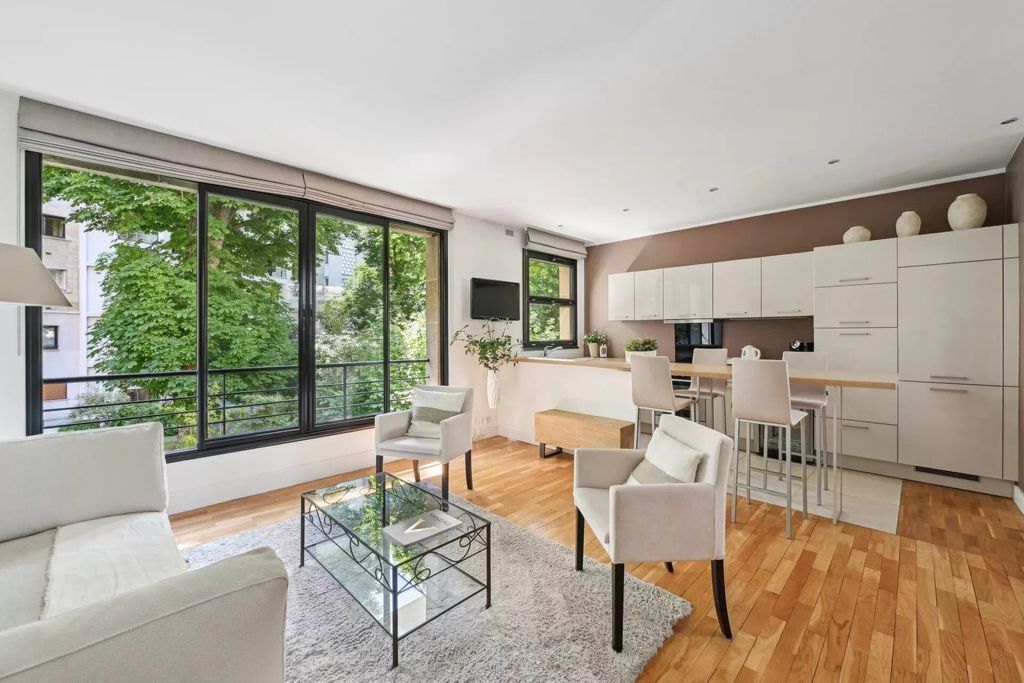 Property photo 1 of 14 Paris Xvie - Flandrin - Henri Martin - Duplex "Like A House" - Large Balcony And Green Living Space.