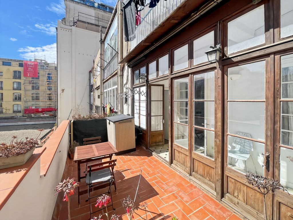 Property photo 2 of 27