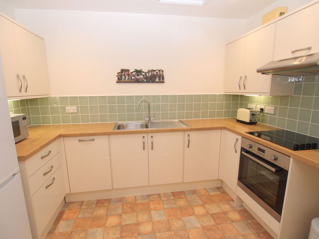 Property photo 3 of 11 Photograph 2