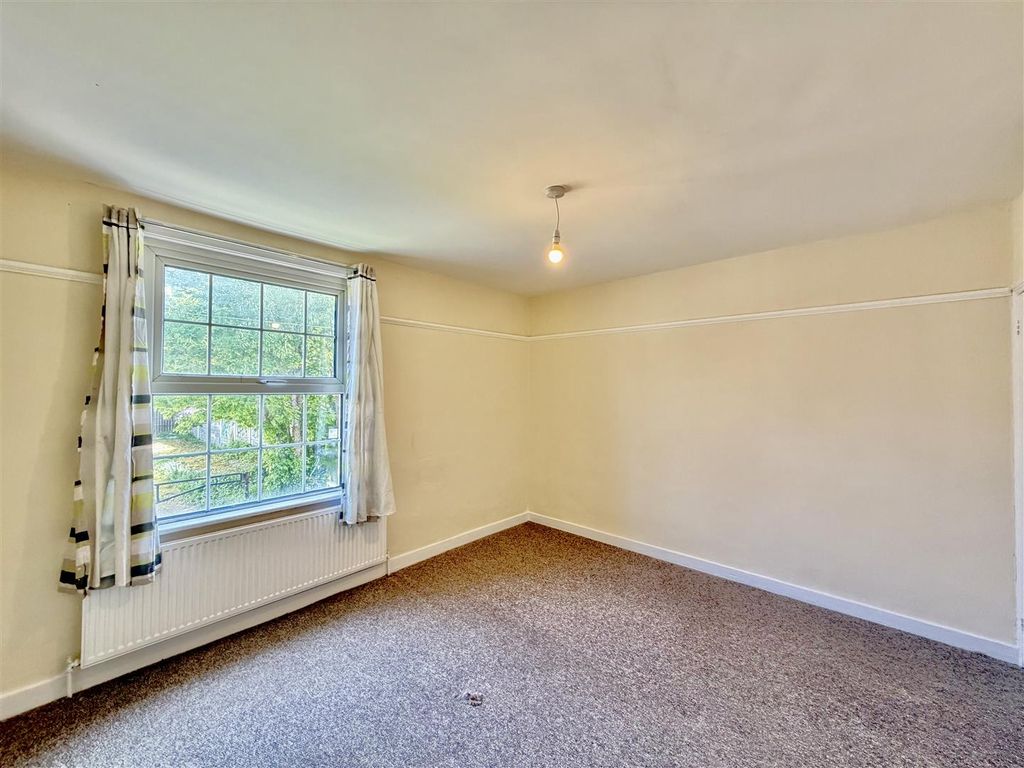 Property photo 2 of 11 Bedroom One