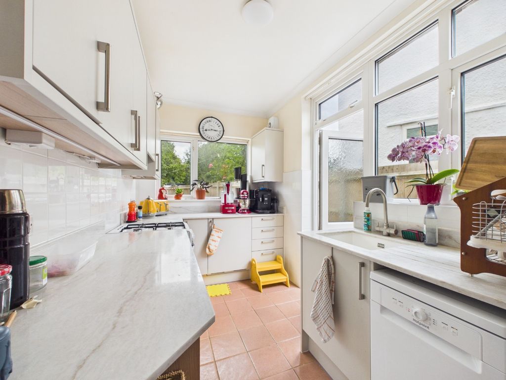 Property photo 3 of 10 5261643