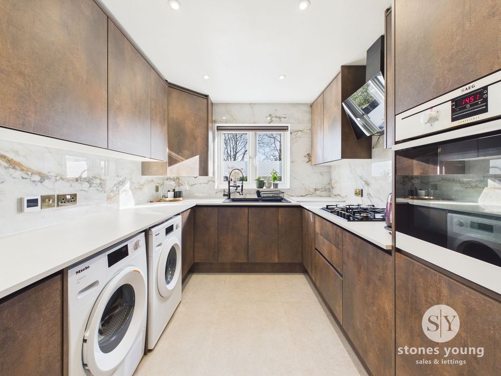 Property photo 3 of 23