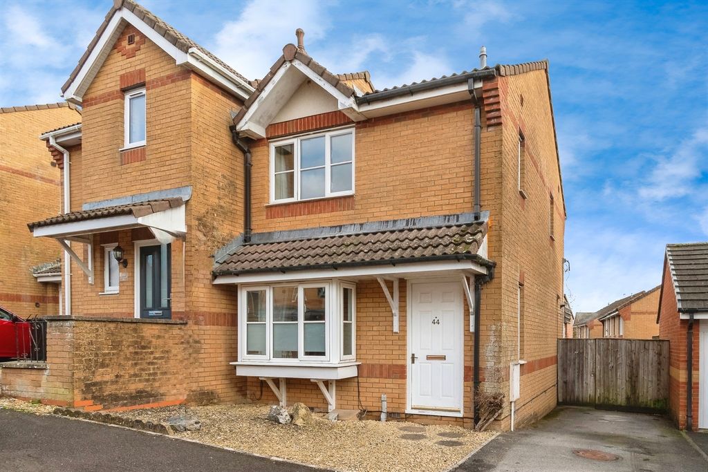 Property photo 1 of 13