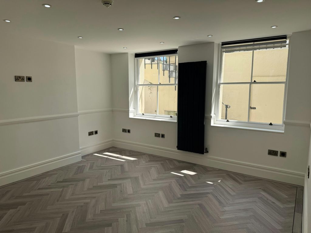 Property photo 2 of 14 Internal 1.Jpg