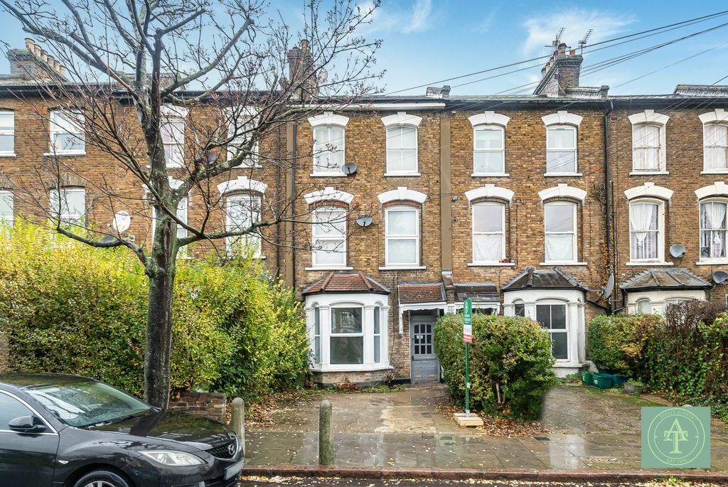 Property photo 2 of 39 Gallery