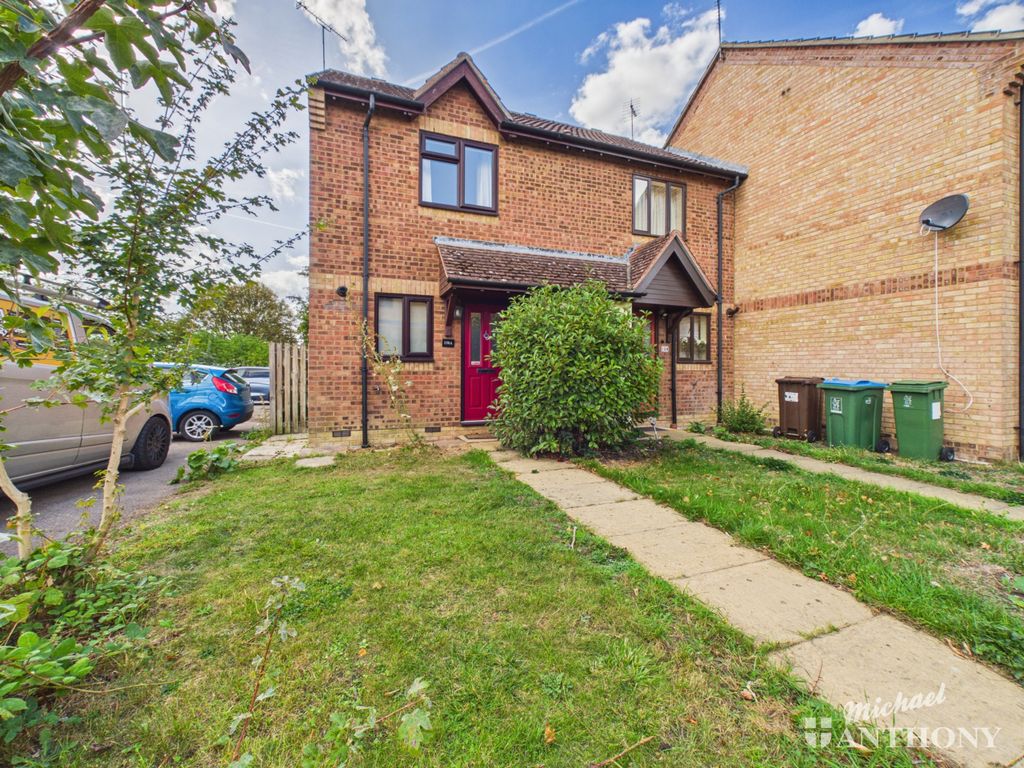Property photo 1 of 12 Cam03218G0-Pr1179-Still016