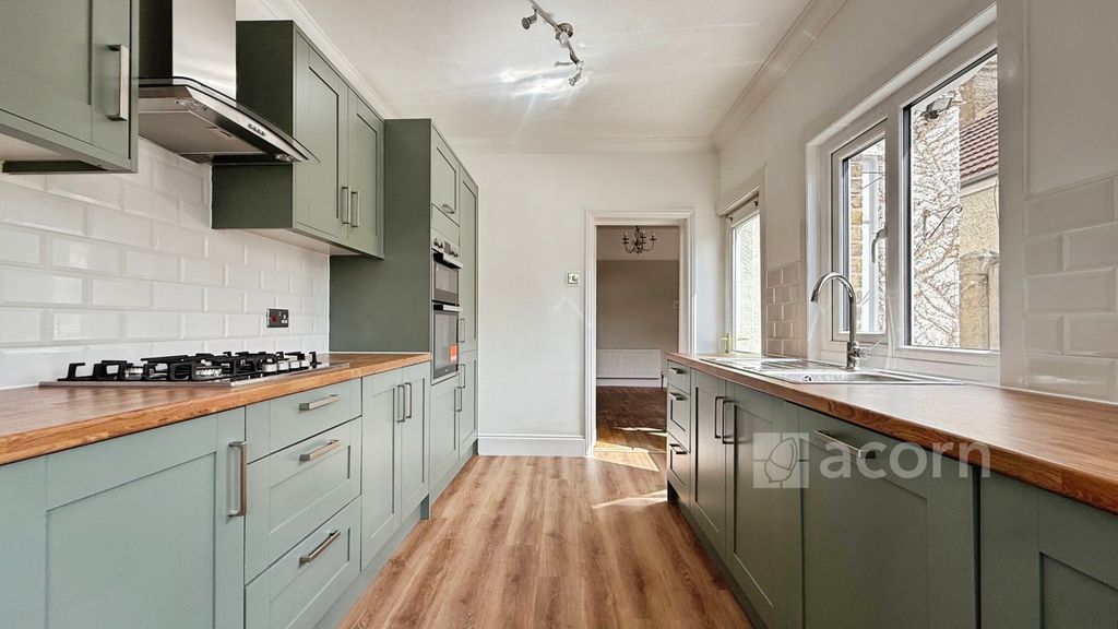 Property photo 3 of 9 9319Ad14--436A-Bf...