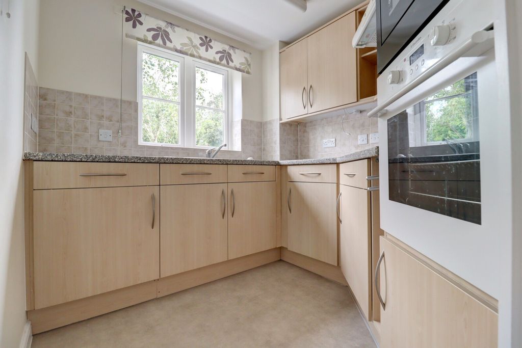 Property photo 3 of 10 Picture No. 05