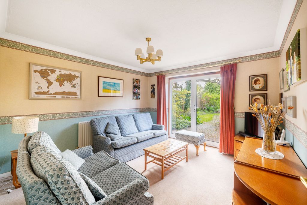 Property photo 3 of 13