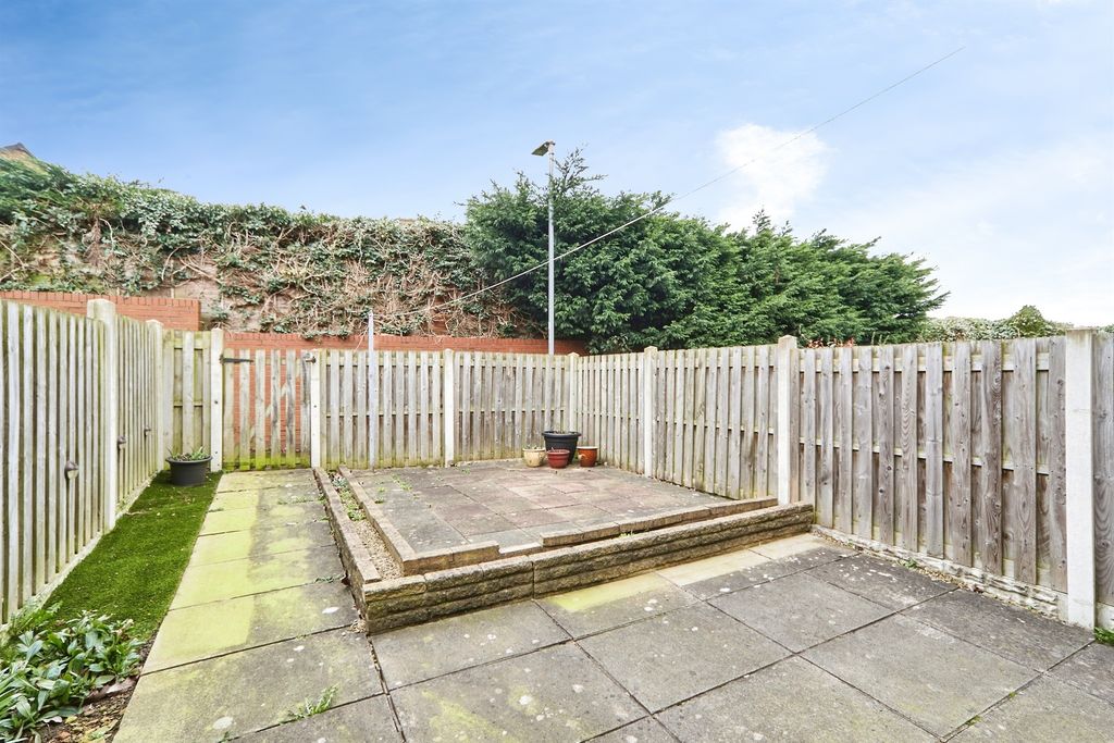 Property photo 2 of 14