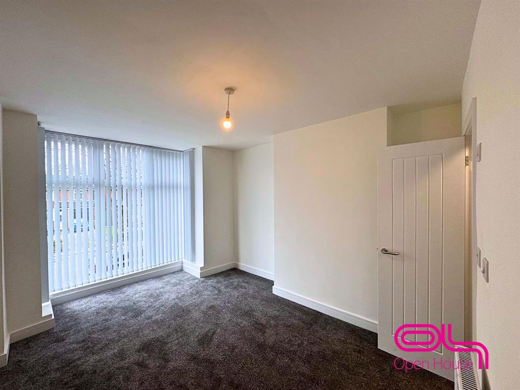 Property photo 2 of 13 Untitled Design - 2026-04-15T214512.139.Png