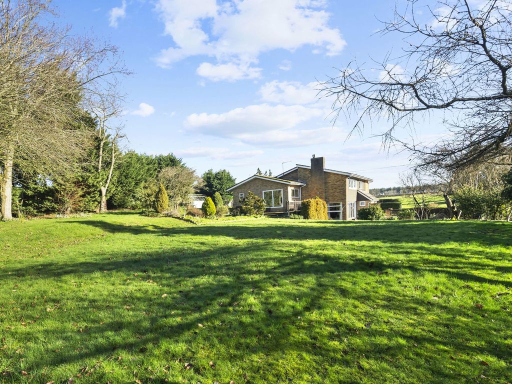 Property photo 3 of 26