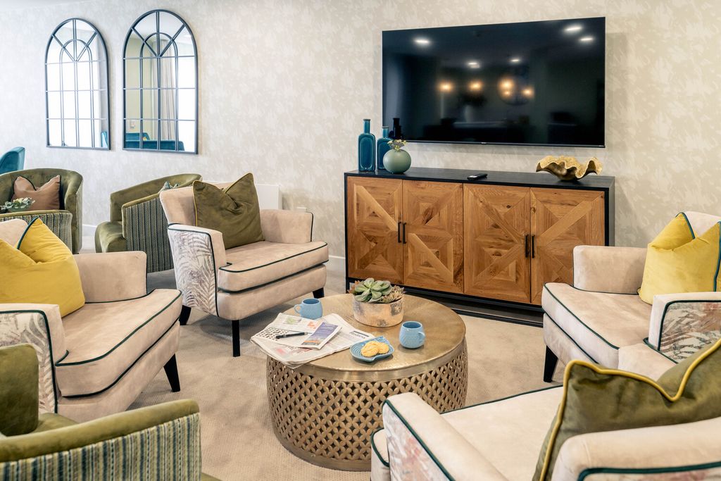 Property photo 1 of 12 Homeowners Lounge