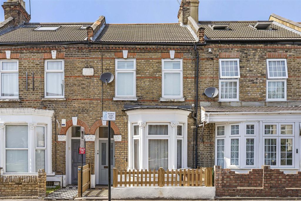 Property photo 1 of 16 1
