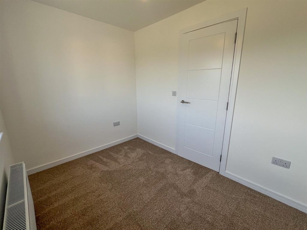 Additional image 13 of 3 bed semi-detached house to rentHouse 22, Oatlands Road, Andreas IM1