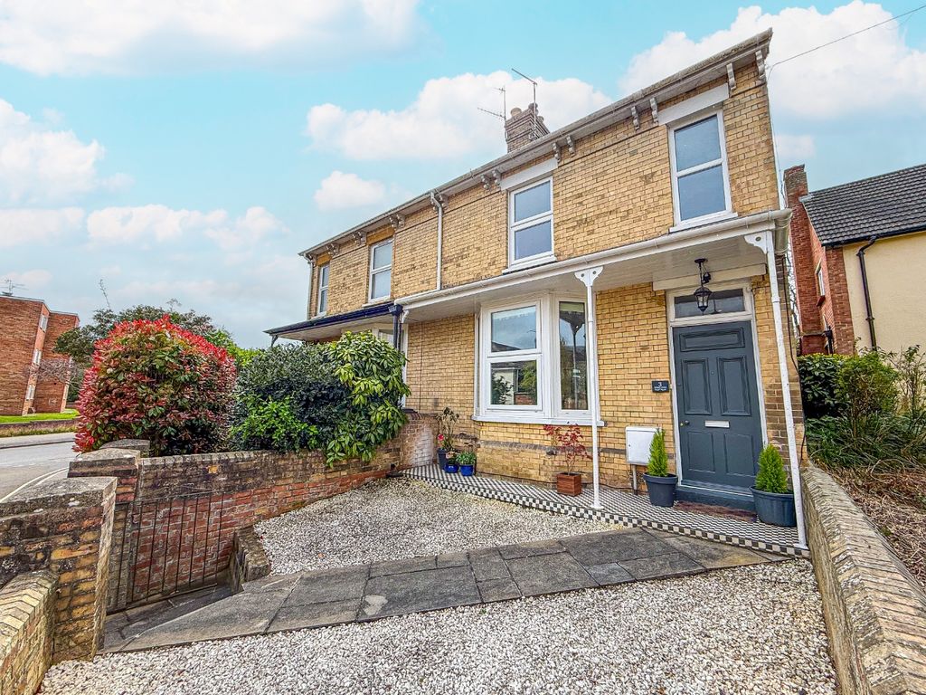 Property photo 1 of 28 4988250