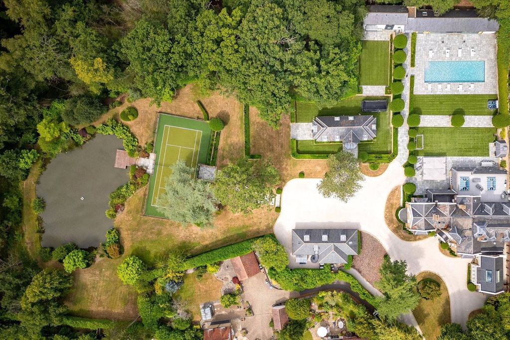 Property photo 2 of 53 Picture No. 10